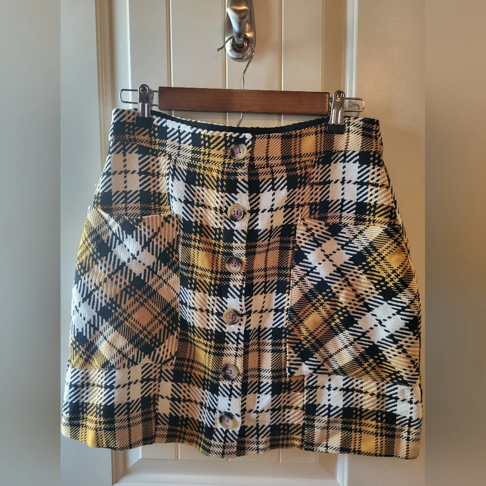 MAEVE Anthropologie Plaid Button Skirt Black Golden Yellow 6 - Picture 2 of 13